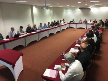  Reunião da Câmara Setorial da Cadeia Produtiva de Viticultura é realizada em Bento Gonçalves